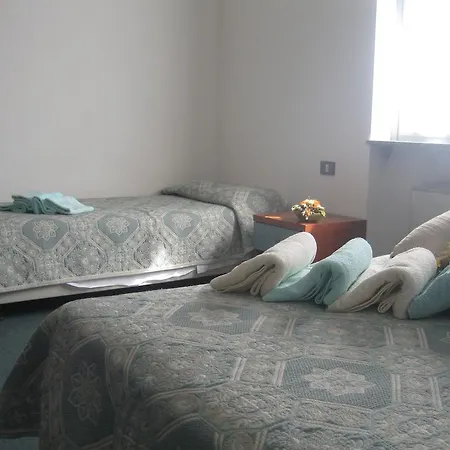 Del Turista Srl Szálloda 3*