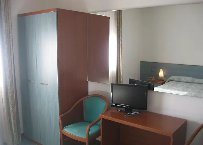 Del Turista Srl Hotel Vernasca